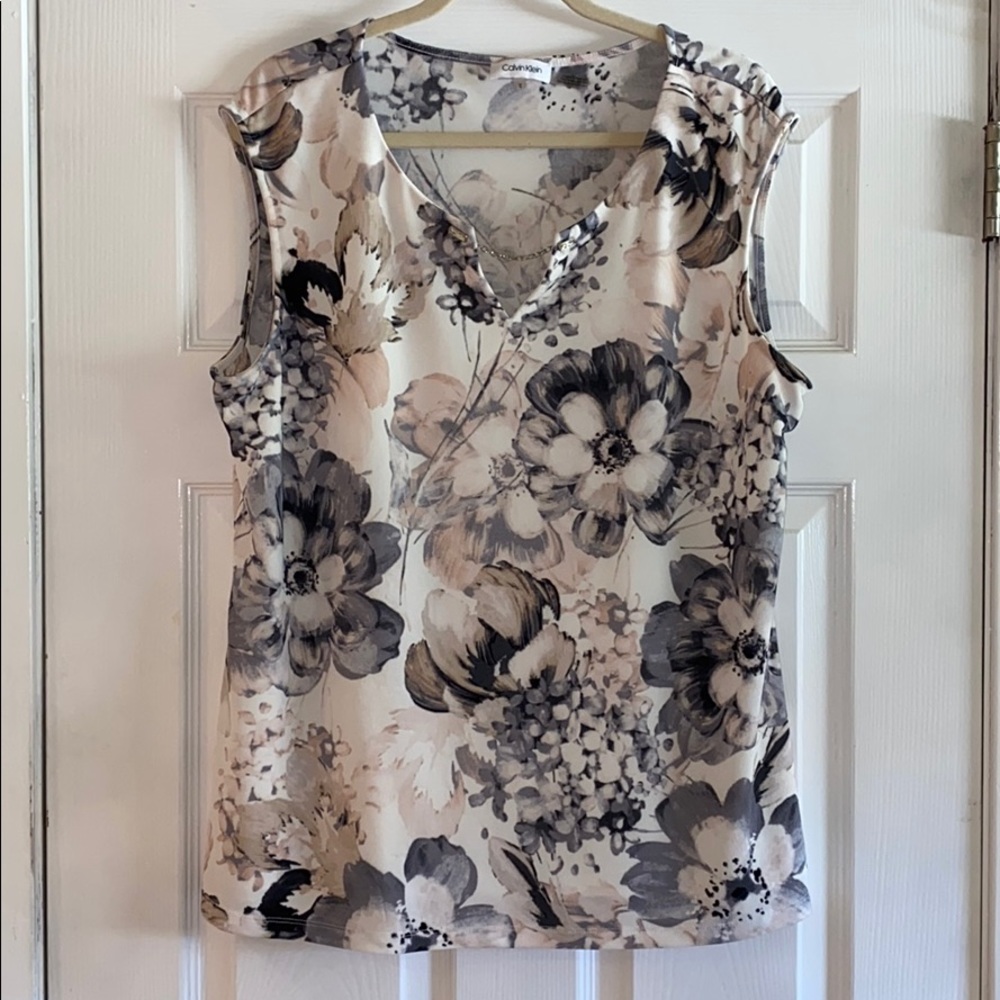 women’s Calvin Klein Sleveless Blouse